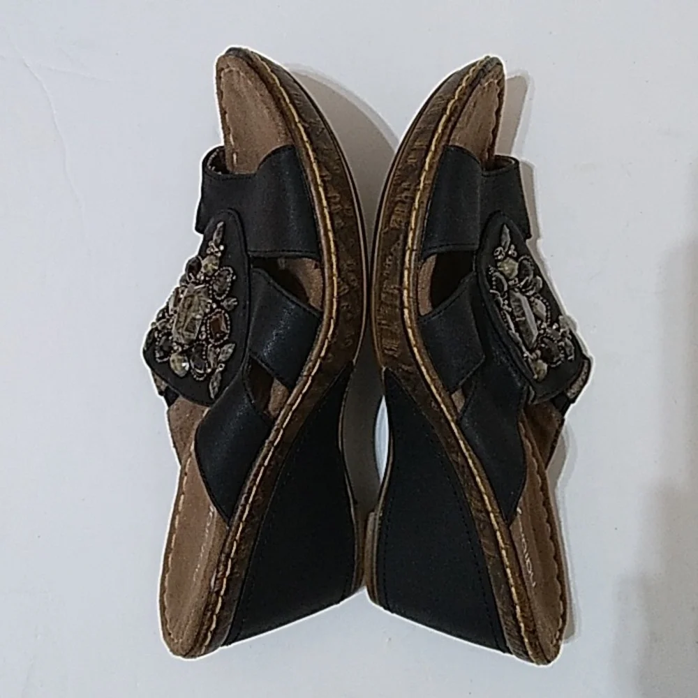 Natural Soul Hartier Wedge Sandals